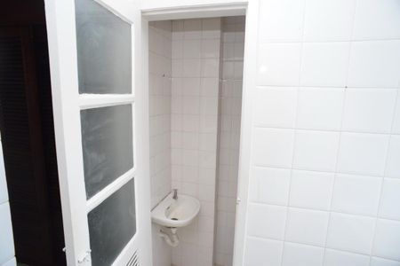 Apartamento à venda com 61m², 2 quartos e 1 vagaBanheiro de Serviço
