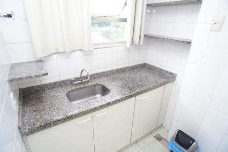Apartamento à venda com 61m², 2 quartos e 1 vagaCozinha