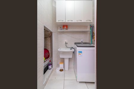 Casa de condomínio à venda com 96m², 3 quartos e 2 vagasÁrea de Serviço