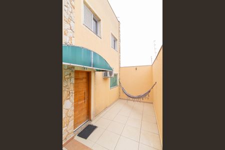 Casa de condomínio à venda com 96m², 3 quartos e 2 vagasFachada