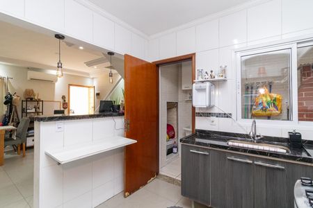 Casa de condomínio à venda com 96m², 3 quartos e 2 vagasCozinha