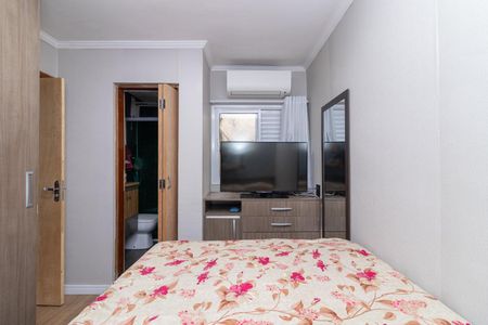 Casa de condomínio à venda com 96m², 3 quartos e 2 vagasSuíte