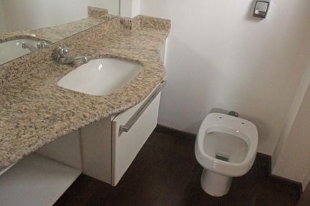 Apartamento para alugar com 232m², 4 quartos e 3 vagasLavabo