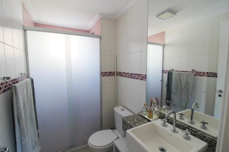 Apartamento à venda com 128m², 3 quartos e 2 vagas Apartamento à venda com 128m², 3 quartos e 2 vagasBanheiro do Quarto 1