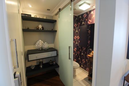 Apartamento à venda com 128m², 3 quartos e 2 vagas Apartamento à venda com 128m², 3 quartos e 2 vagasSala