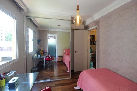 Apartamento à venda com 128m², 3 quartos e 2 vagas Apartamento à venda com 128m², 3 quartos e 2 vagasQuarto 1