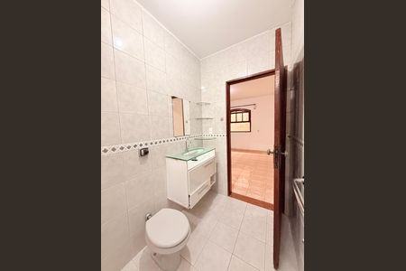 Casa à venda com 190m², 3 quartos e 3 vagasBanheiro da Suíte