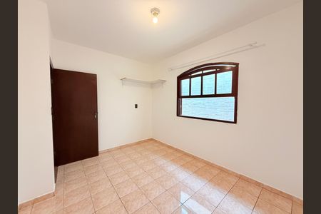 Casa à venda com 190m², 3 quartos e 3 vagasQuarto 