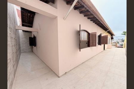 Casa à venda com 190m², 3 quartos e 3 vagasQuintal lateral