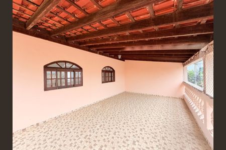 Casa à venda com 190m², 3 quartos e 3 vagasVaranda