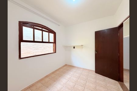 Casa à venda com 190m², 3 quartos e 3 vagasQuarto 2