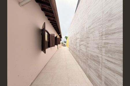 Casa à venda com 190m², 3 quartos e 3 vagasQuintal lateral