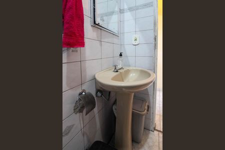 Casa à venda com 122m², 4 quartos e 2 vagasBanheiro 1