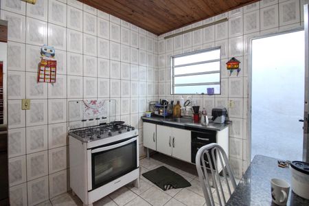 Casa à venda com 122m², 4 quartos e 2 vagasCozinha 