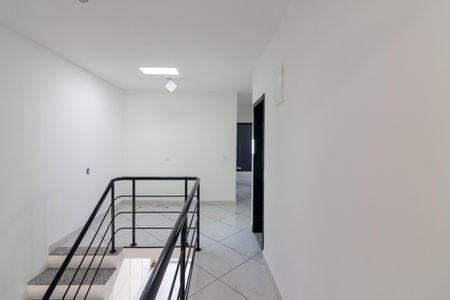 Casa de condomínio para alugar com 400m², 4 quartos e 4 vagasCorredor
