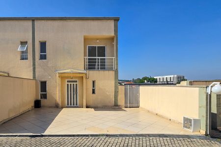 Casa de condomínio para alugar com 400m², 4 quartos e 4 vagasFachada