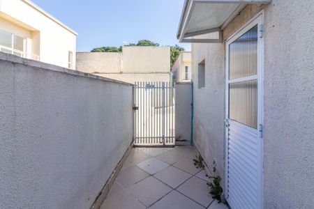 Casa de condomínio para alugar com 400m², 4 quartos e 4 vagasQuintal