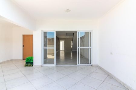 Casa de condomínio para alugar com 400m², 4 quartos e 4 vagasQuintal
