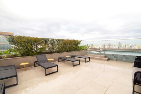 Apartamento para alugar com 71m², 2 quartos e 1 vaga