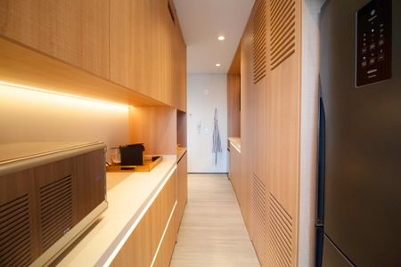 Apartamento para alugar com 71m², 2 quartos e 1 vaga