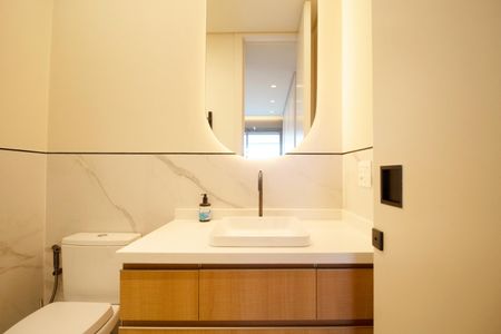 Apartamento para alugar com 71m², 2 quartos e 1 vaga