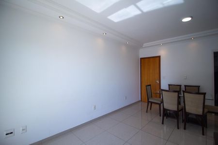 Apartamento para alugar com 85m², 3 quartos e 2 vagasSala