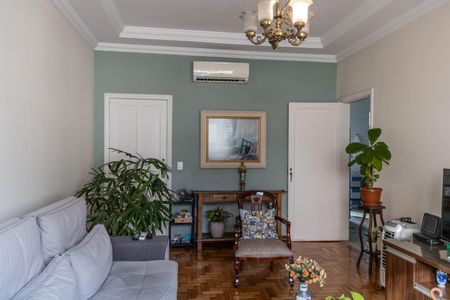 Apartamento à venda com 140m², 3 quartos e 1 vaga Apartamento à venda com 140m², 3 quartos e 1 vagaSala