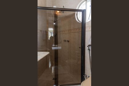 Apartamento à venda com 140m², 3 quartos e 1 vaga Apartamento à venda com 140m², 3 quartos e 1 vagaBanheiro da Suíte