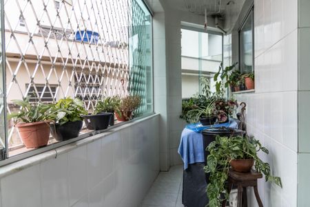 Apartamento à venda com 140m², 3 quartos e 1 vaga Apartamento à venda com 140m², 3 quartos e 1 vagaÁrea de Serviço