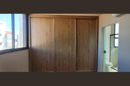 Apartamento à venda com 83m², 2 quartos e 2 vagassuite  - armário