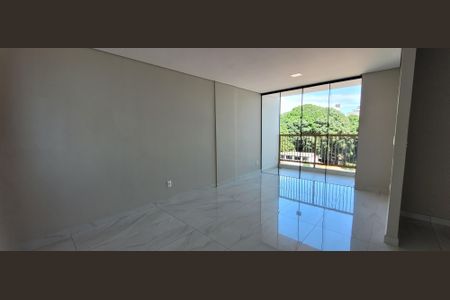 sala  de apartamento à venda com 2 quartos, 83m² em Centro, Betim
