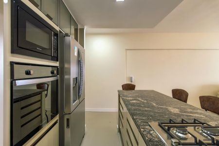 Apartamento para alugar com 94m², 3 quartos e 2 vagasCozinha 