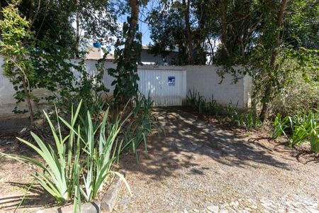 Casa de condomínio à venda com 485m², 5 quartos e 8 vagasFachada com Placa