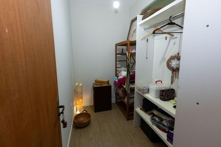 Casa de condomínio à venda com 485m², 5 quartos e 8 vagasCloset dos Quartos 1