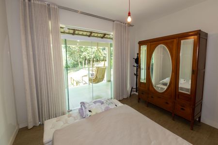 Casa de condomínio à venda com 485m², 5 quartos e 8 vagasQuarto 1