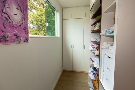 Casa de condomínio à venda com 485m², 5 quartos e 8 vagasCloset dos Quartos 2