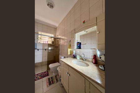 Banheiro de casa para alugar com 3 quartos, 200m² em Jardim Leonor, Campinas