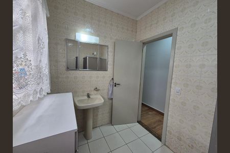 Casa à venda com 156m², 3 quartos e sem vagaBanheiro 