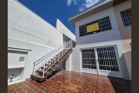 Casa à venda com 156m², 3 quartos e sem vagaFachada