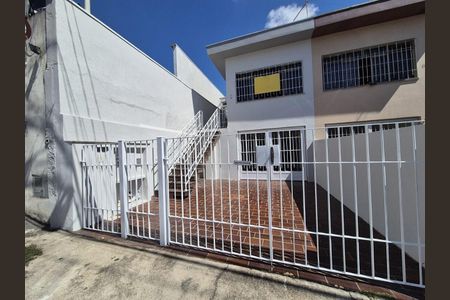 Casa à venda com 156m², 3 quartos e sem vagaFachada