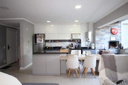Apartamento para alugar com 79m², 2 quartos e 1 vagaSala