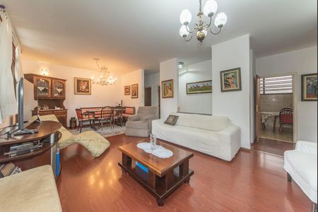 Sala de casa à venda com 3 quartos, 180m² em Vila Cordeiro, São Paulo