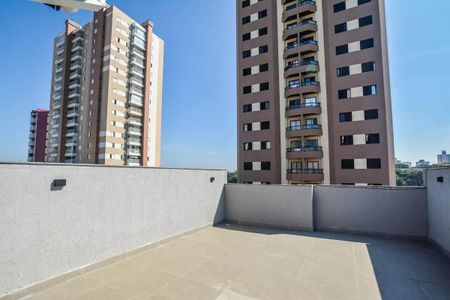 Apartamento à venda com 106m², 3 quartos e 1 vagaVaranda com vista para o prédio ao lado, com piso de cerâmica e iluminação natural.