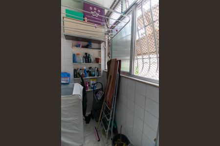 Apartamento à venda com 120m², 2 quartos e 1 vagaÁrea de Serviço