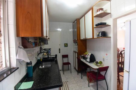Apartamento à venda com 120m², 2 quartos e 1 vagaCozinha 