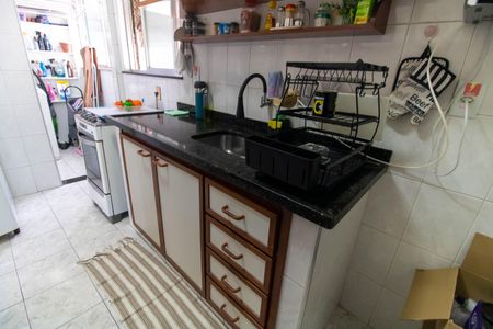 Apartamento à venda com 120m², 2 quartos e 1 vagaCozinha 