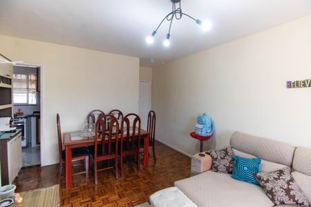 Apartamento à venda com 120m², 2 quartos e 1 vagaSala