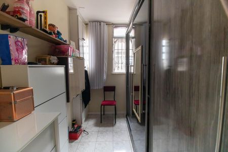 Apartamento à venda com 120m², 2 quartos e 1 vagaCloset da suíte