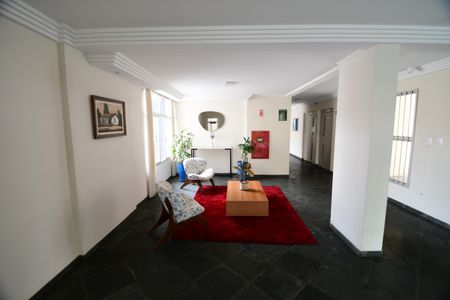 Apartamento para alugar com 105m², 3 quartos e 2 vagasHall social