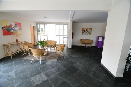 Apartamento para alugar com 105m², 3 quartos e 2 vagasHall social